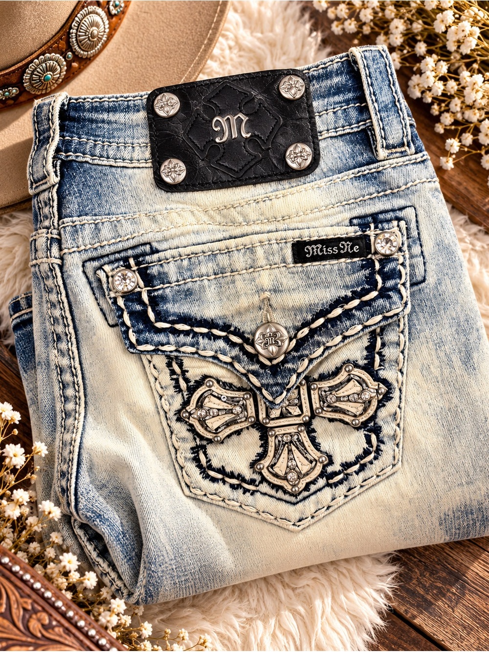 Miss Me Signature Skinny Jeans Light Wash Cross Rhinestone Embellished Denim 28
